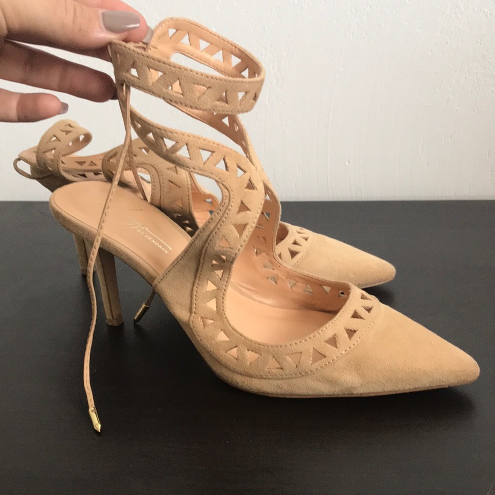 Daya by Zendaya heels